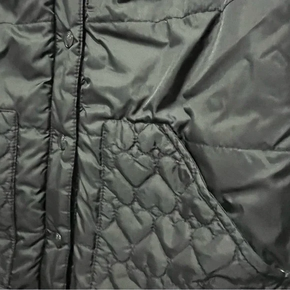 Roxy Vest - Picture 9 of 10